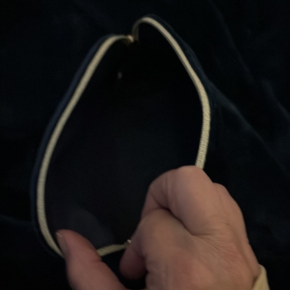 ⭐️C Dior travel pouch and mirror with gift box. - Picture 5 of 17